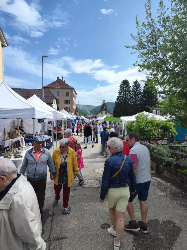 Marché artisanal du Vieux-Pont — édition 2025, photo 80
